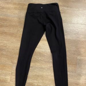 Black Lululemon leggings